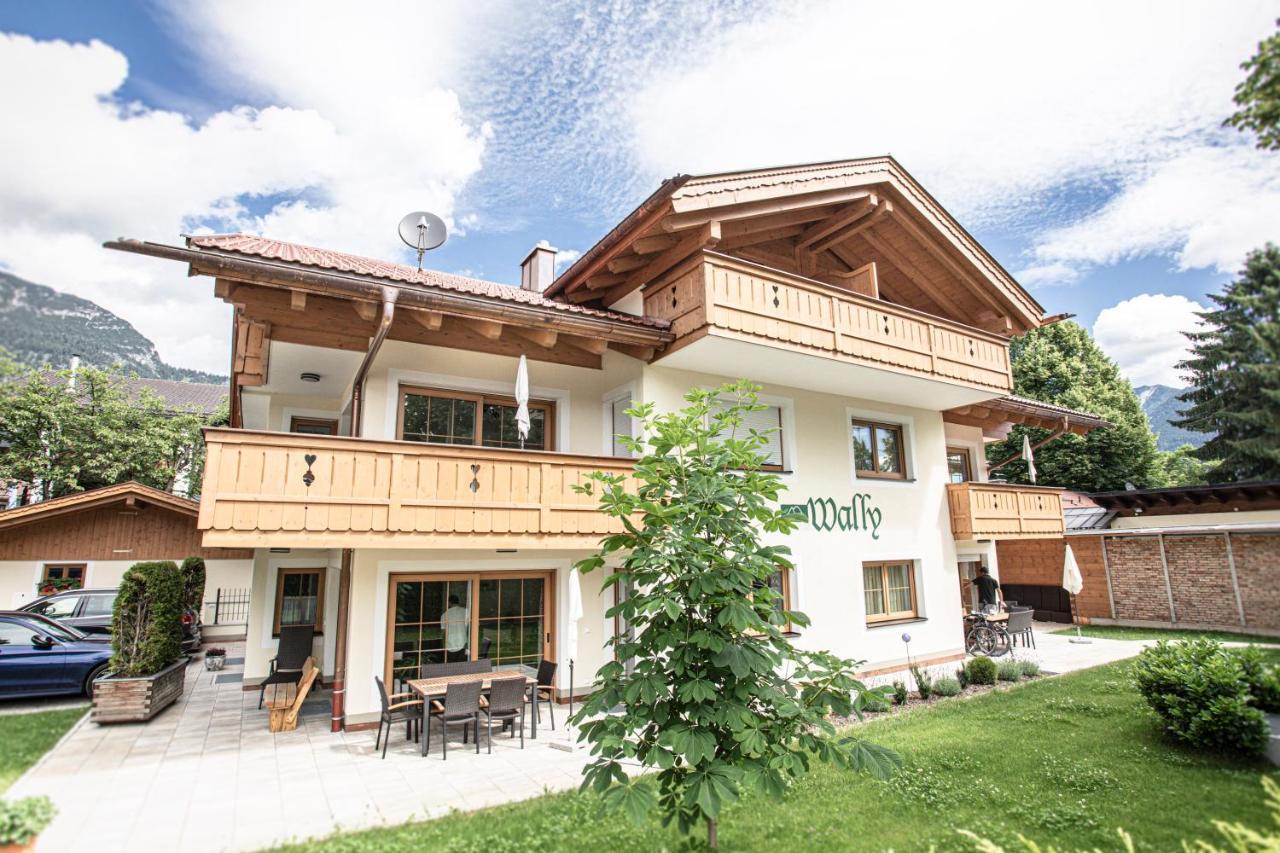 Ferienwohnungen "Zur Wally" Garmisch-Partenkirchen Exterior photo