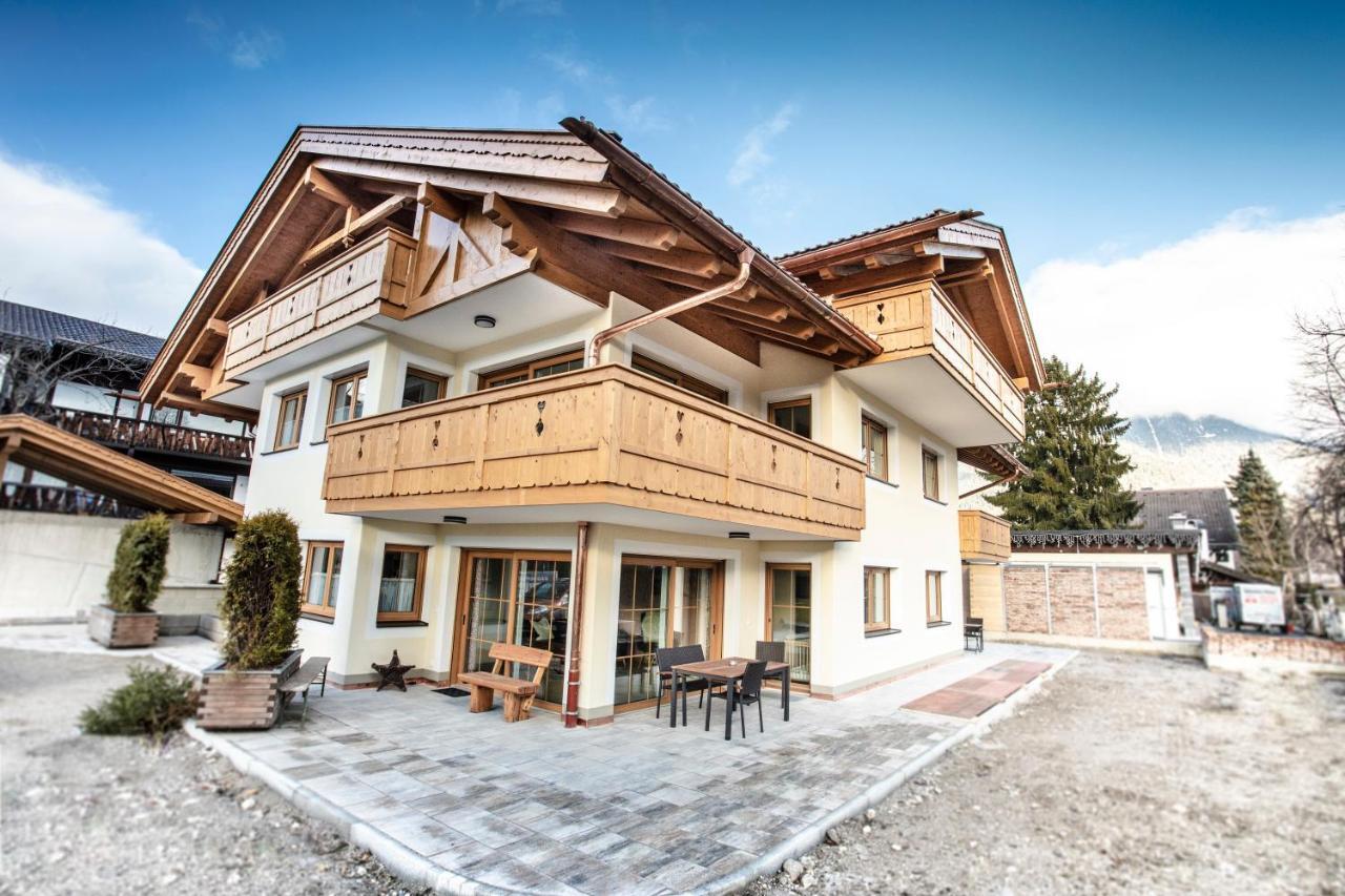Ferienwohnungen "Zur Wally" Garmisch-Partenkirchen Exterior photo