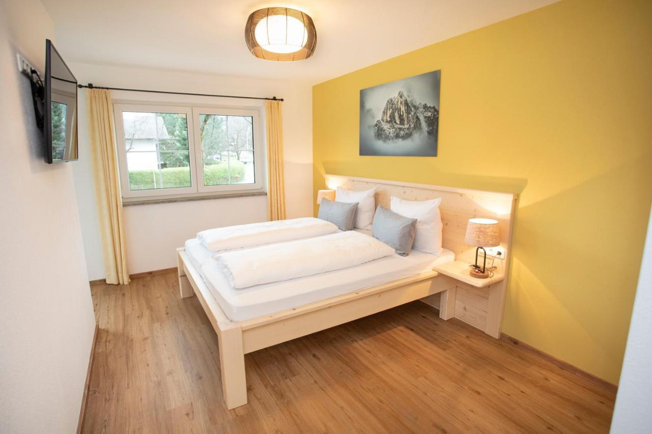 Ferienwohnungen "Zur Wally" Garmisch-Partenkirchen Exterior photo